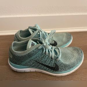 Nike Free 4.0 Flyknits ✨
